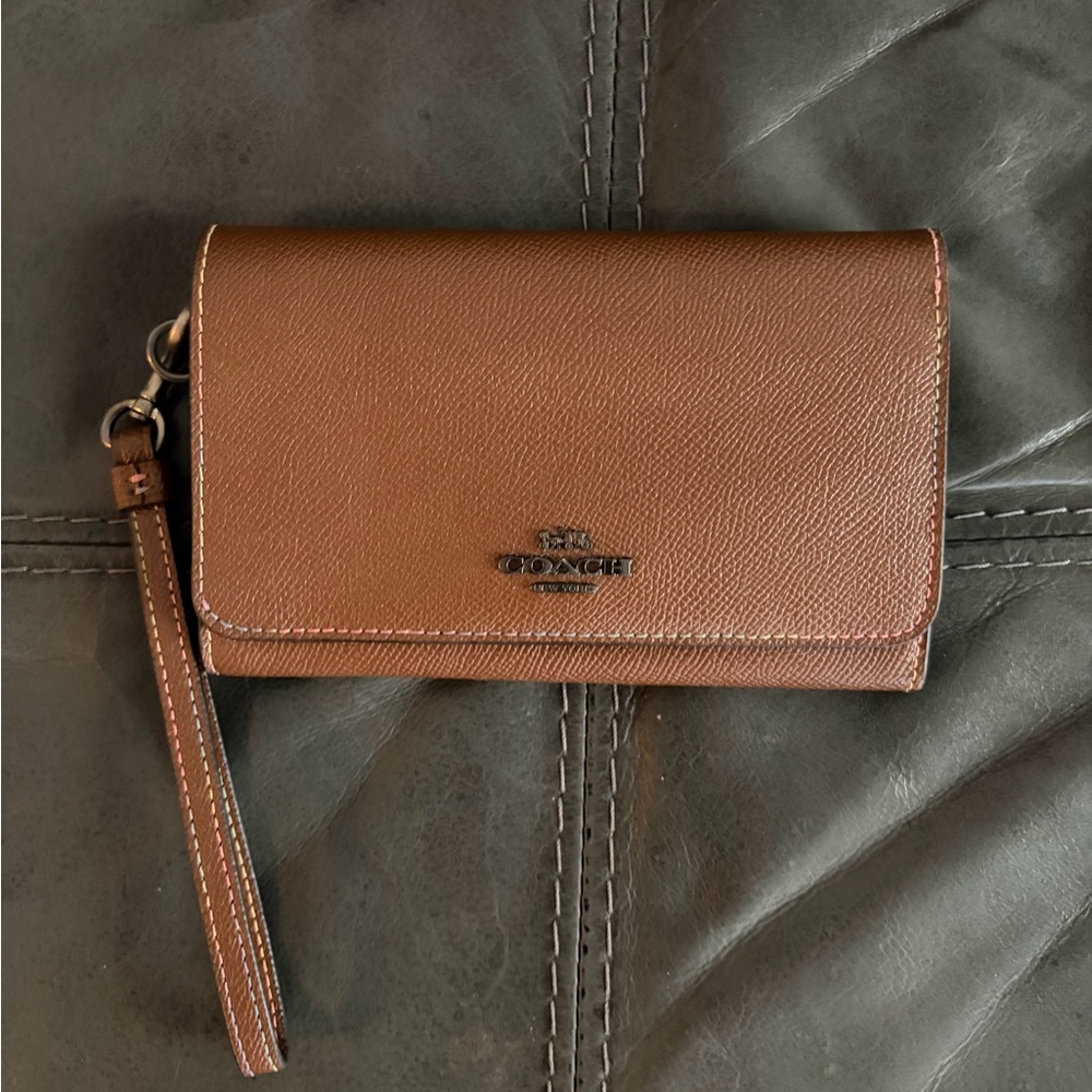 Coach Tan Leather Wristlet/Wallet